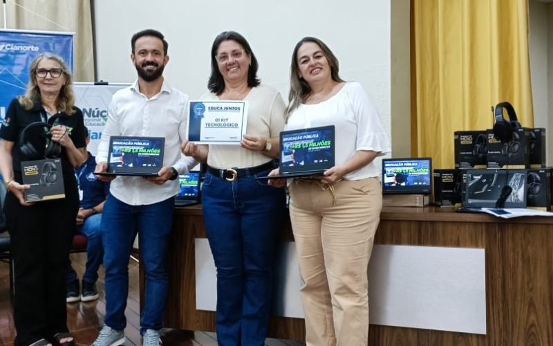 Mais inovação nas salas de aula: kit tecnológico é entregue pelo programa Indica Paraná